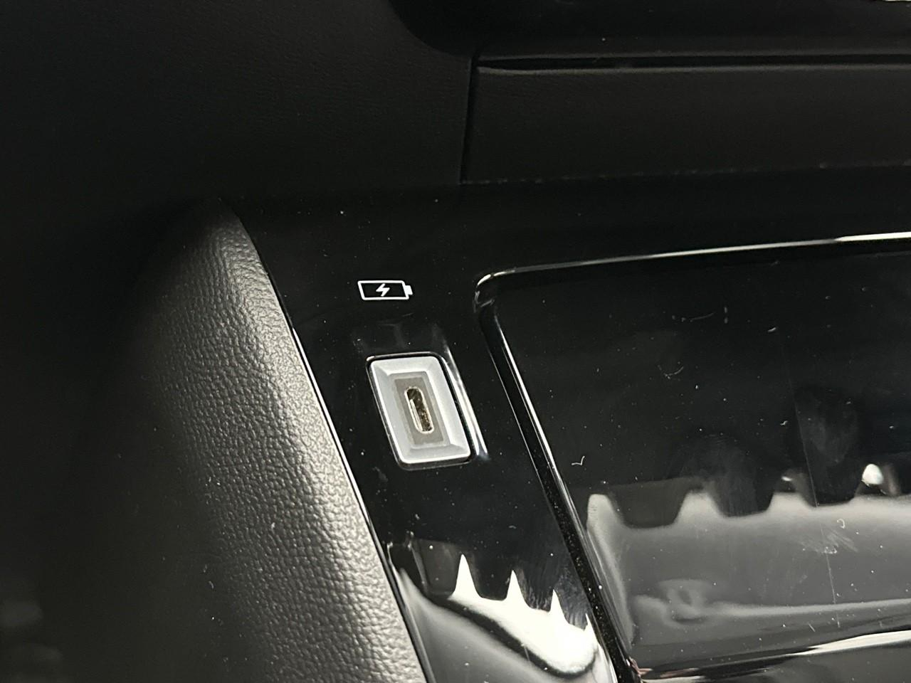 Peugeot 2008 puretech 100 s&s bvm6 allure — photo 28