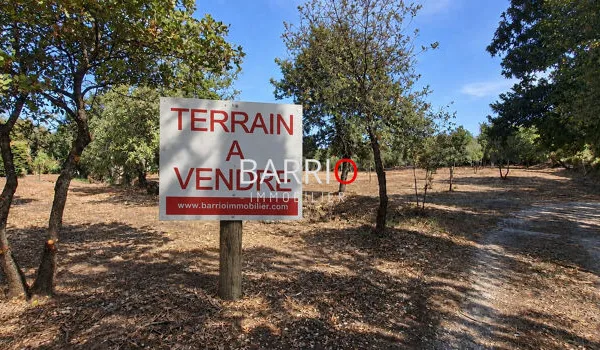Terrain 386 m²