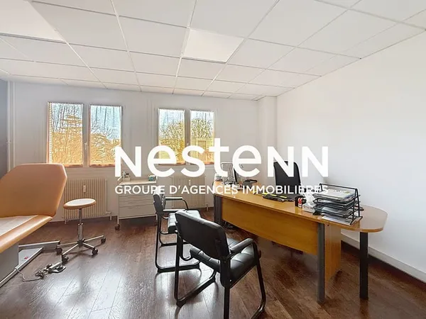 Locaux Professionnels ou Bureaux de 100m² Hyper Centre Mairie Roosevelt - 69500 BRON