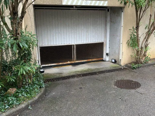 Garage hôpitaux facultés