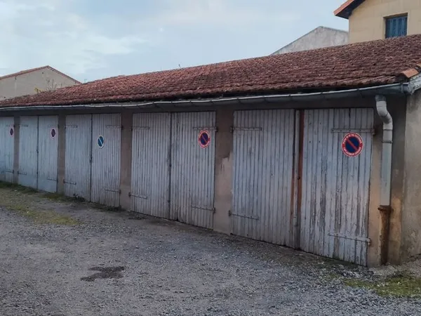 Stationnement Vente Clermont-Ferrand   90€