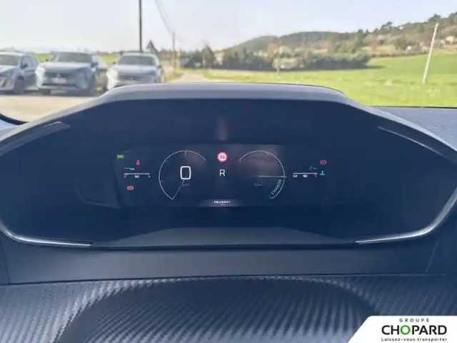 Peugeot 208 hybrid 110 e-dcs6 — photo 17
