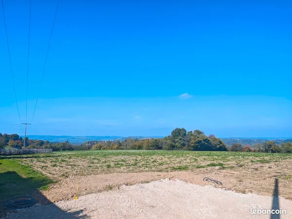 Terrain viabilisé à vendre (Saint-Chef 38)