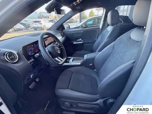 Mercedes Eqa 250+ — photo 57