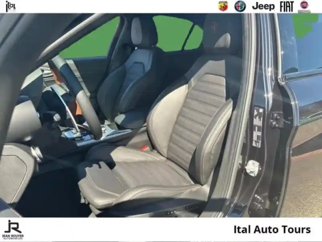 Alfa Romeo Giulia 2.2 diesel 160ch intensa at8 — photo 9