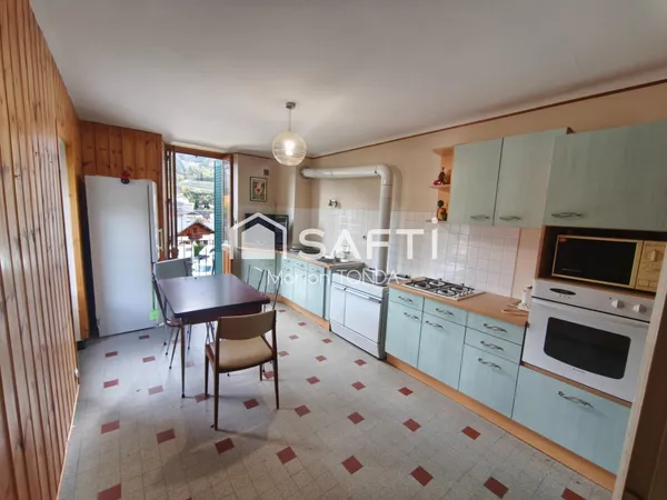 Double appartement et terrain constructible