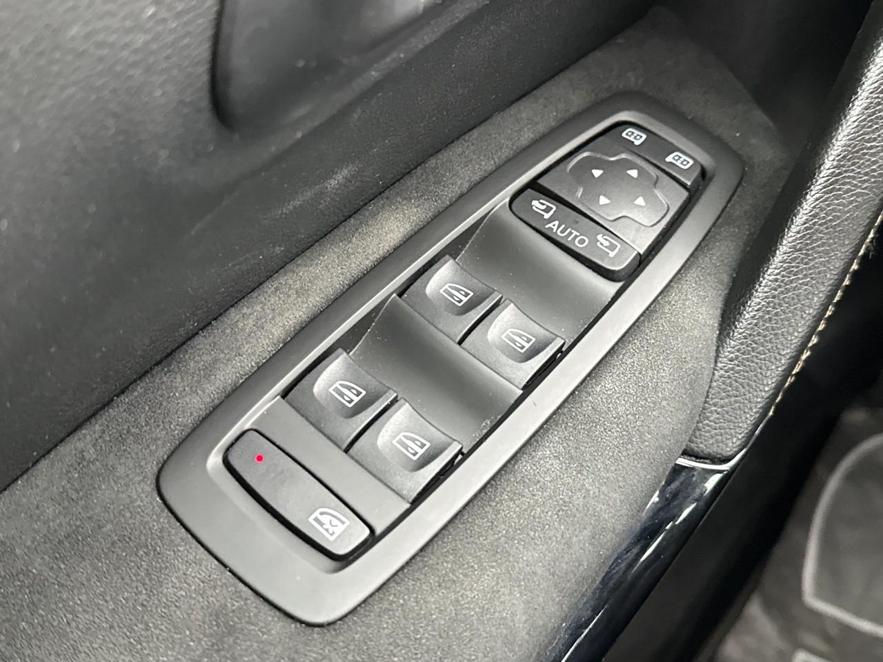 Renault Kadjar tce 140 fap edc black edition — photo 15