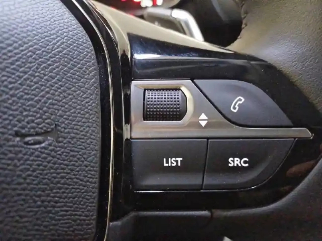 Peugeot 2008 puretech 130 s&amp;s eat8 — photo 90