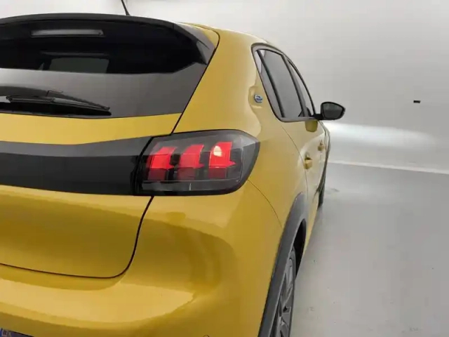 Peugeot 208 electrique 50 kwh 136ch — photo 32