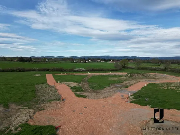 Terrains à bâtir de 1 333 m2 dont 339 m2 constructibles