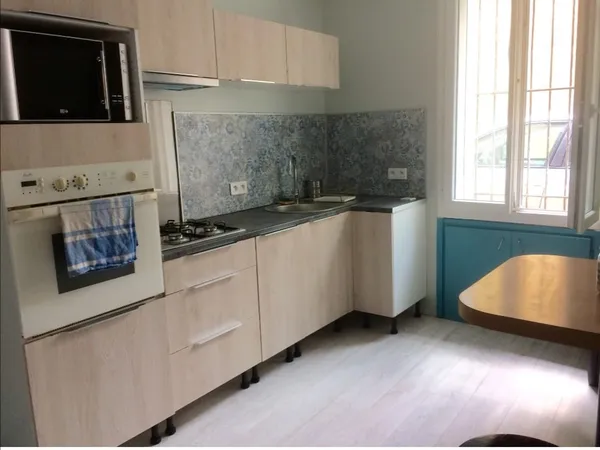 Agréable studio à l'année 25m2