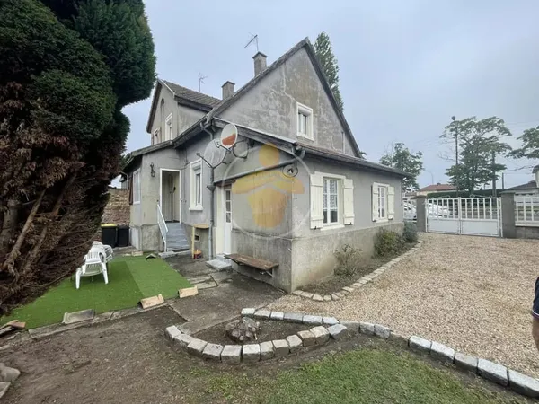 Maison semi-mitoyenne secteur Beautor