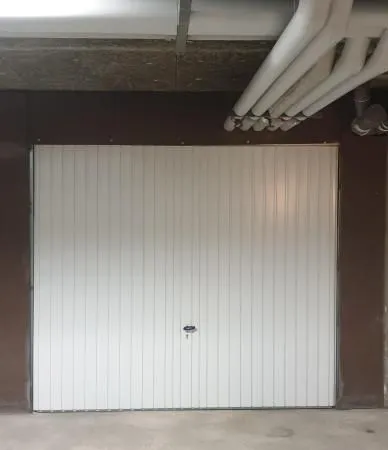 Garage/box 10 m² Reims