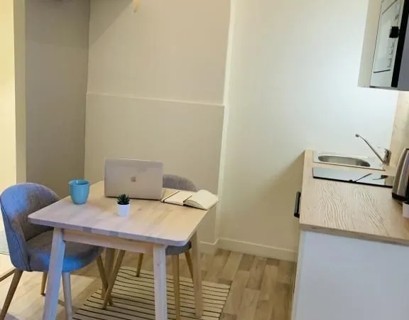 Studio 1 pièce 17 m²