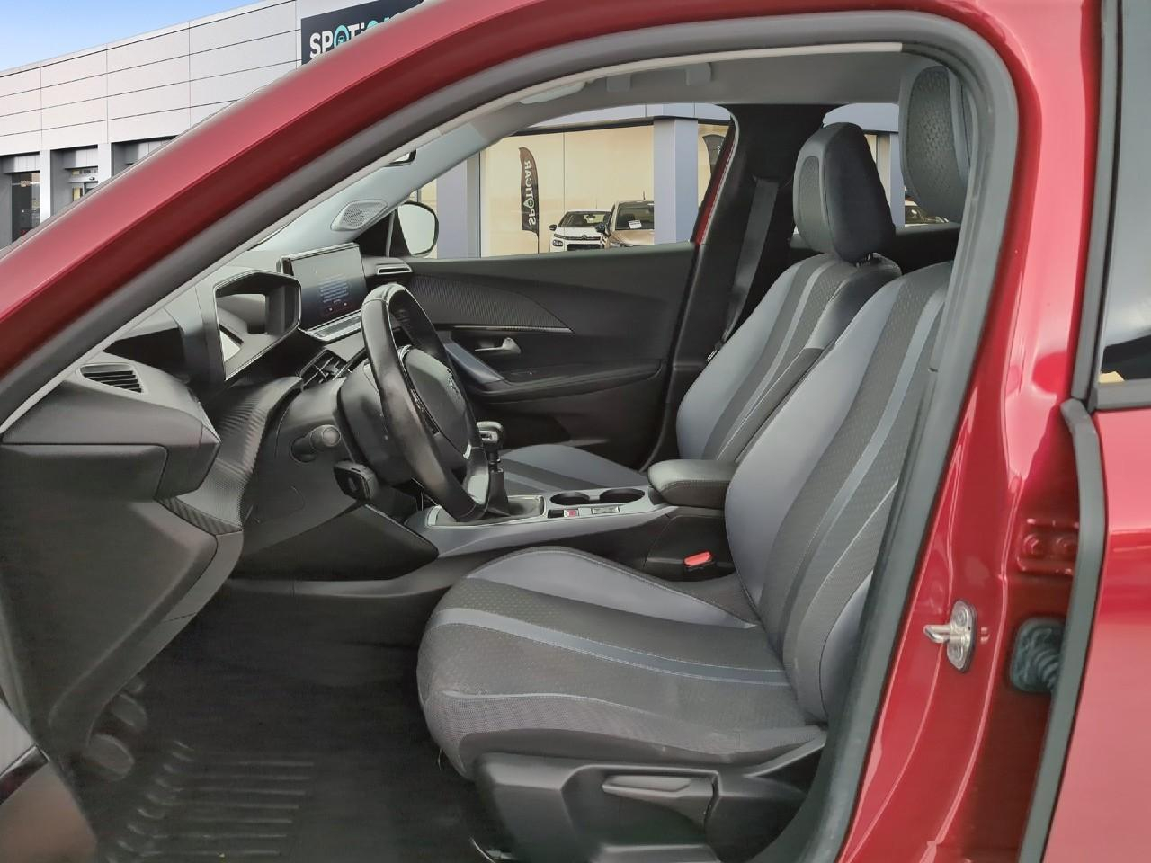 Peugeot 2008 puretech 130 s&s bvm6 allure — photo 9