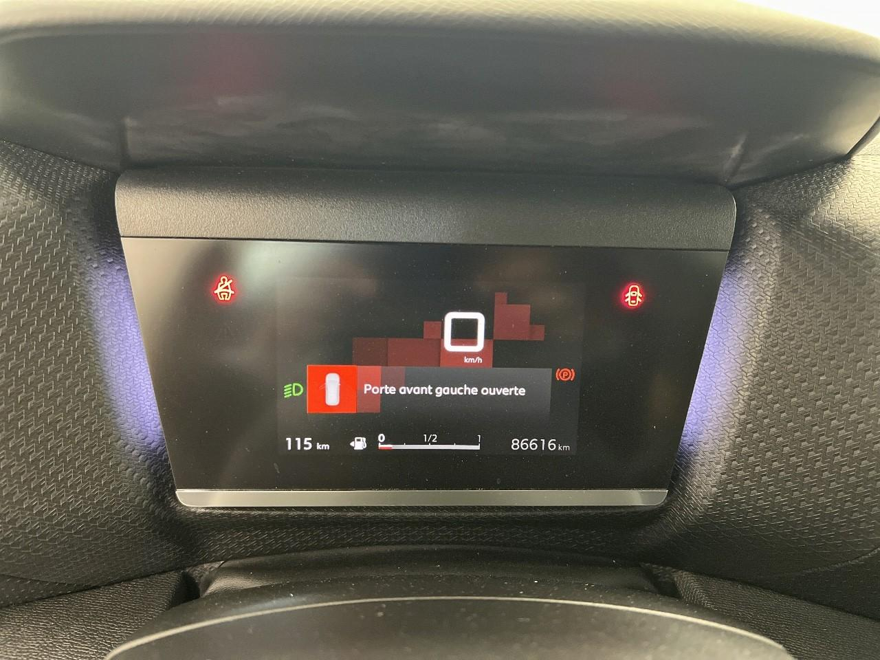 Citroën C4 bluehdi 110 s&s bvm6 feel pack — photo 22