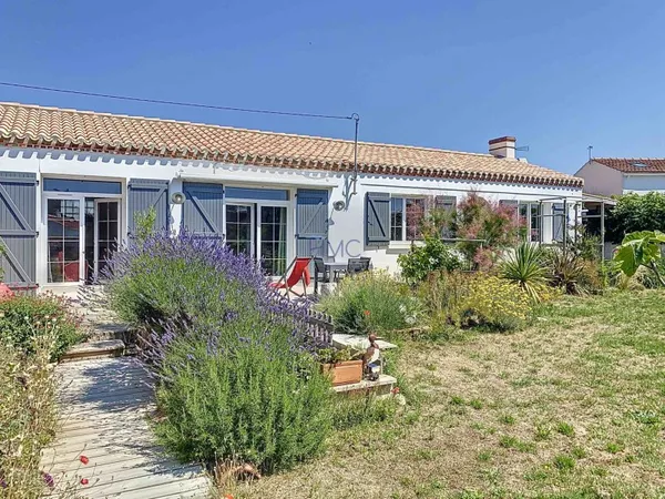 QUARTIER DE LA BOSSE - MAISON DE PAYS ENTIEREMENT RENOVEE ET