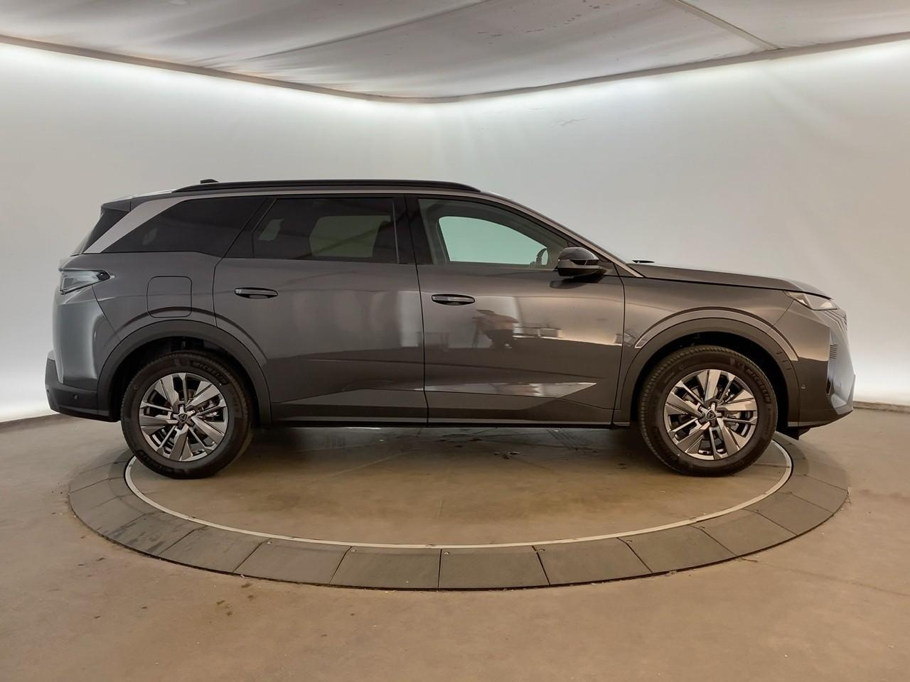 Peugeot 5008 hybrid 145 ch e-dcs6 allure — photo 4