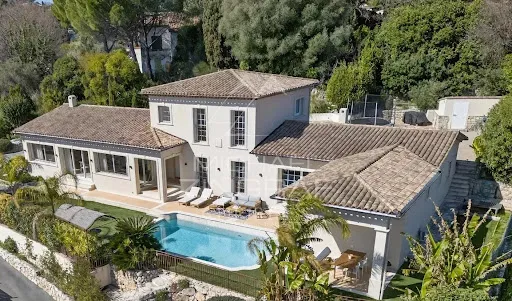Villa 230 m²