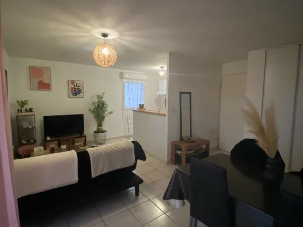Appartement 2 pièces 40m2 - Montredon