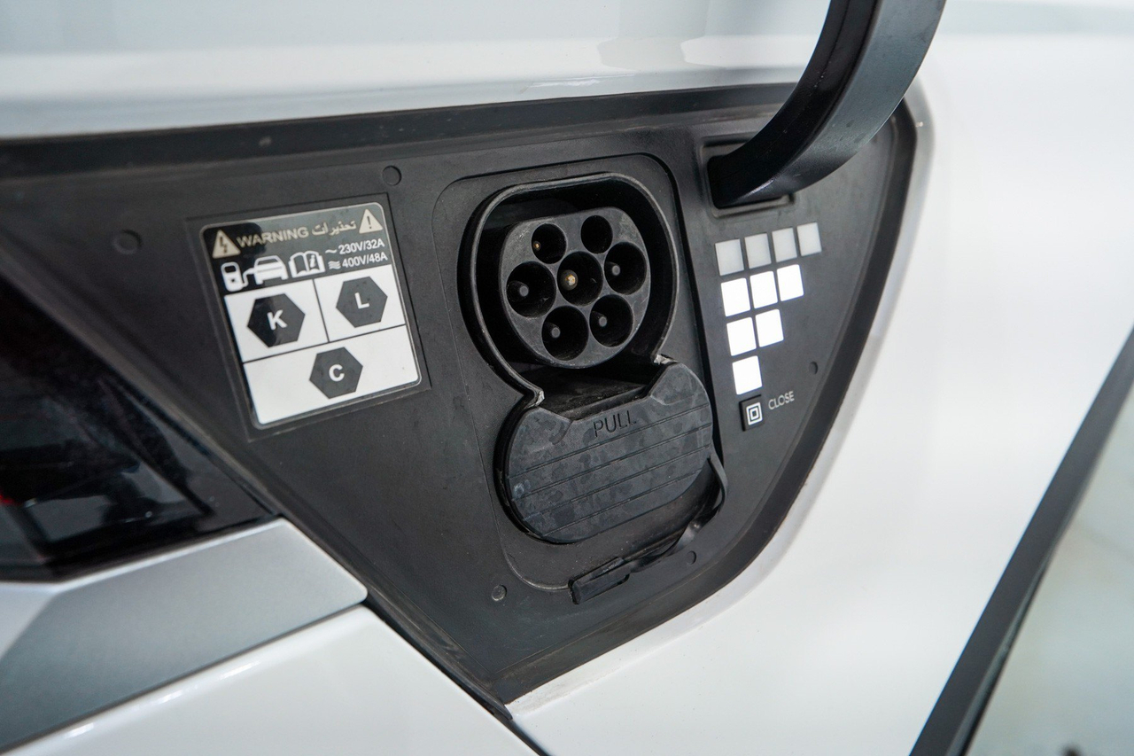 Hyundai Ioniq 5 — photo 11