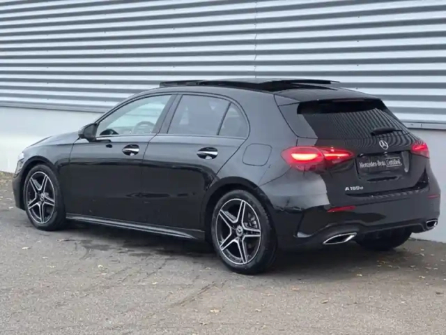 Mercedes Classe A 180 d amg line pack sport bla — photo 3