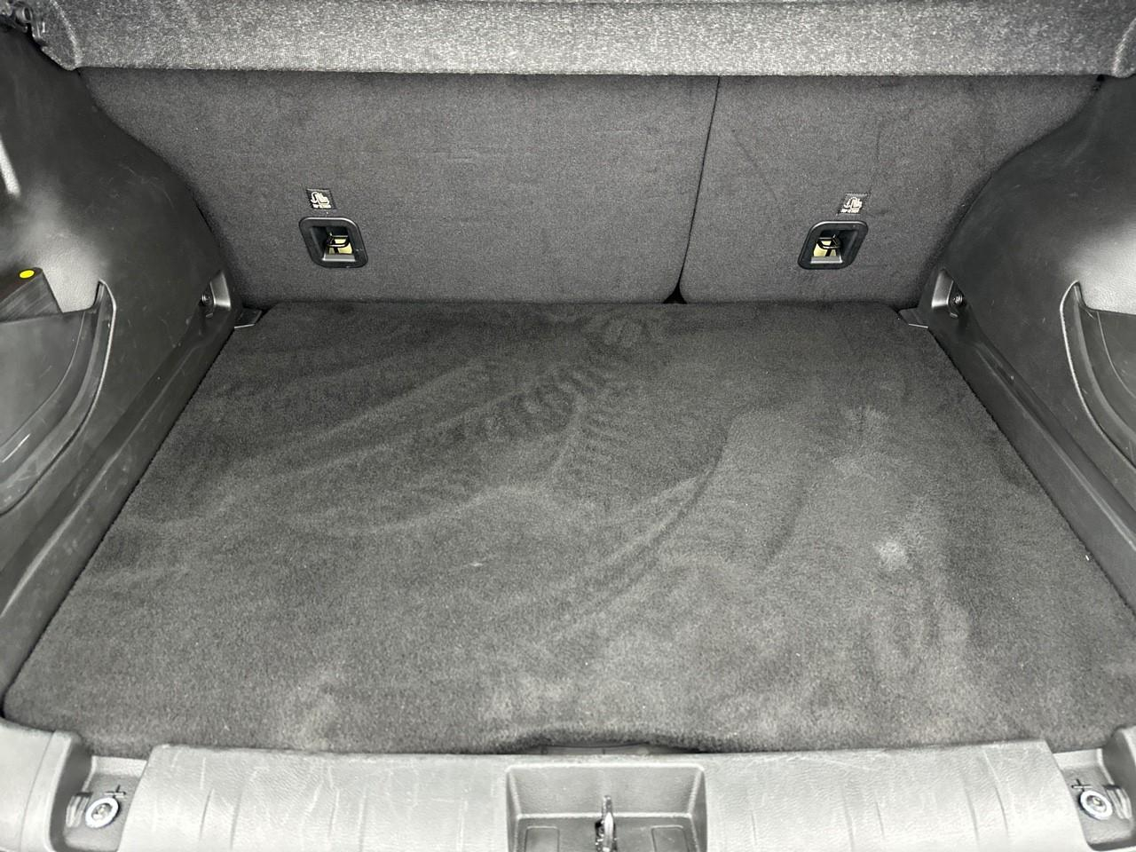 Jeep Renegade 1.5 turbo t4 130 ch bvr7 e-hybrid altitude — photo 6