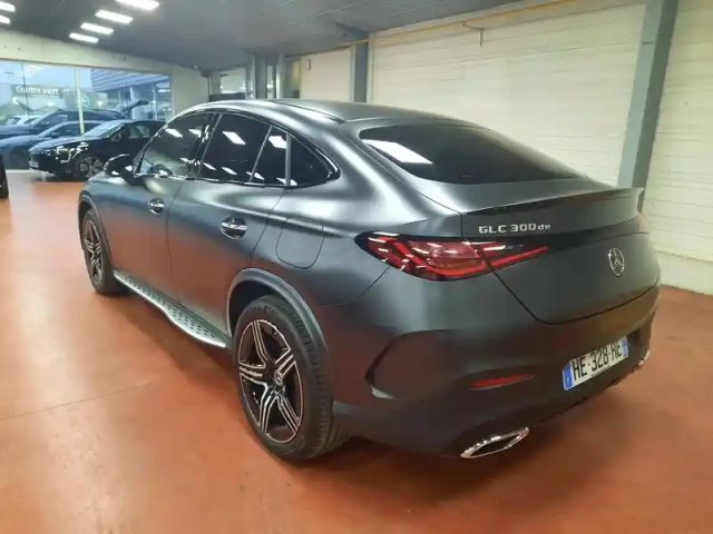 Mercedes Glc coupe 300 d e hybrid eq 9g-tronic 4matic — photo 44