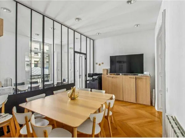 Bureaux 134 m²
