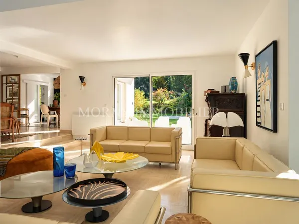 Vends propriété - 380 m² - 12 pièces, 5 chambres - Bonneville-sur-Touques 14800