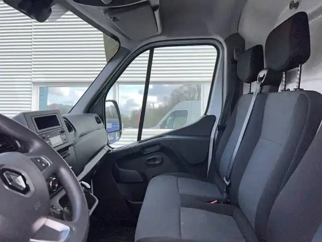 Renault Master fgn trac f3500 l2h2 blue dci 135 — photo 26
