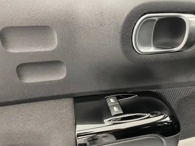 Citroën C3 puretech 83 ch bvm5 — photo 2