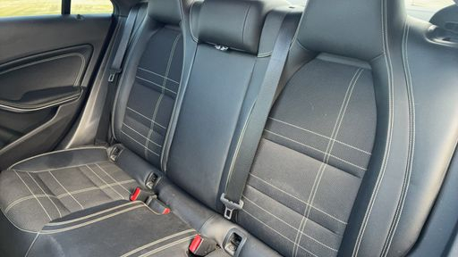 Mercedes Classe CLA 2.1 200 CDI 136 - Sensation – 2015 – 165603 km – Diesel – Boîte Automatique — photo 46