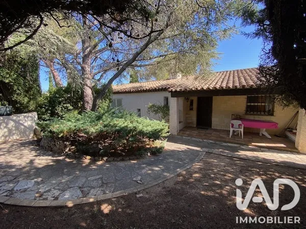 Maison 6 pièces 225 m²