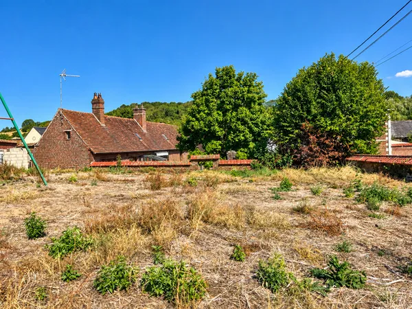 TERRAIN À BÂTIR ? LARDIÈRES / MÉRU ? 396 m²