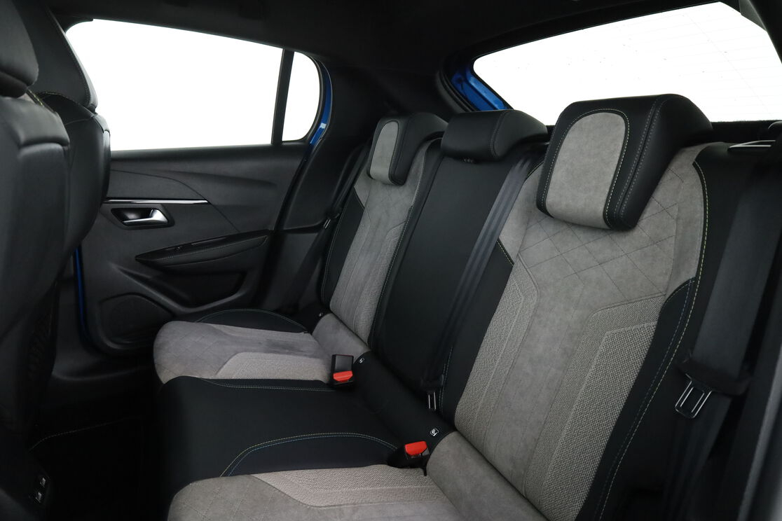Peugeot 208 Electrique 50 kWh GT — photo 13