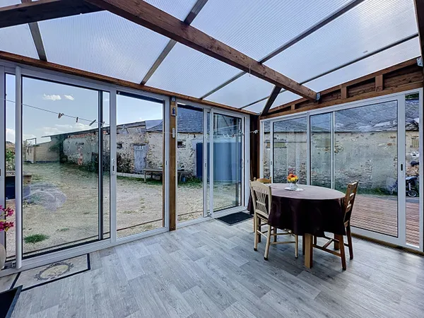 A VENDRE EN EXCLUSIVITE - Maison de plain-pied 4 chambres à Grez-Neuville - Ancienne fermette sur 51