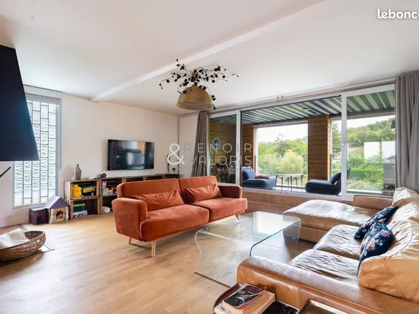 Appartement 6 pièces 163 m²
