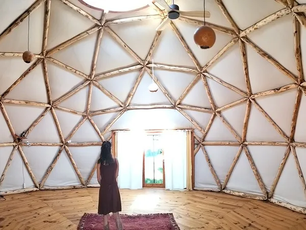 DÔME GÉODÉSIQUE 70m²