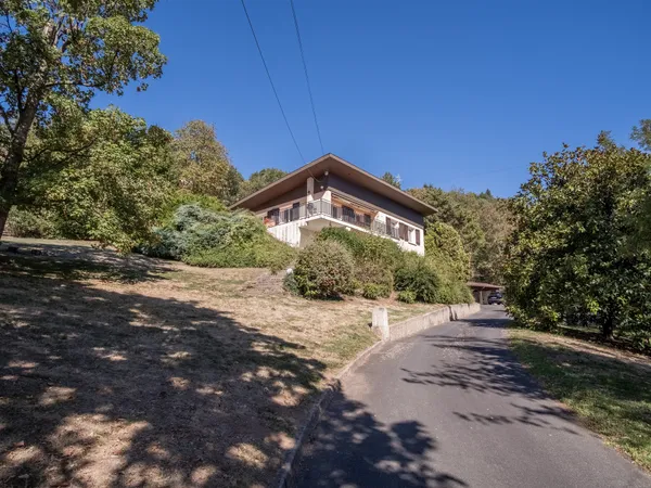 LIMONEST adresse privilégiée, maison à réinventer sur 2 900