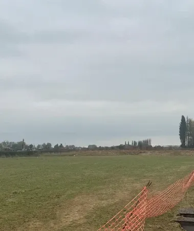 Terrain 424 m²
