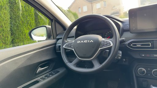 Dacia Sandero TCE 90 auto - Journey – 2025 – 2828 km – Essence – Boîte Automatique — photo 29