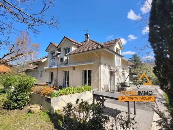 Coublevie le bas, maison récente, au calme,