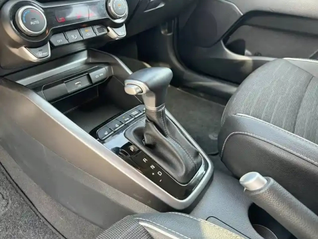 Kia Stonic 1.0 t-gdi 120 ch mhev dct7 — photo 21
