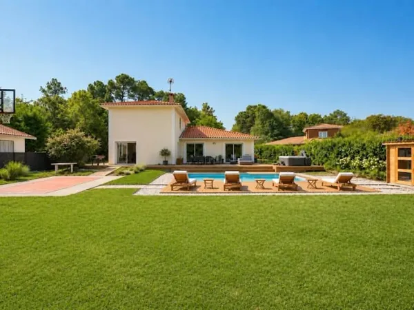 Maison 6 pièces 180 m²