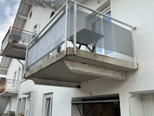 Appartement T3 meublé de 72 m² avec balcon, garage et parking - Gilley
