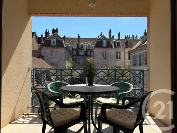 Appartement 4 pièces 104 m²