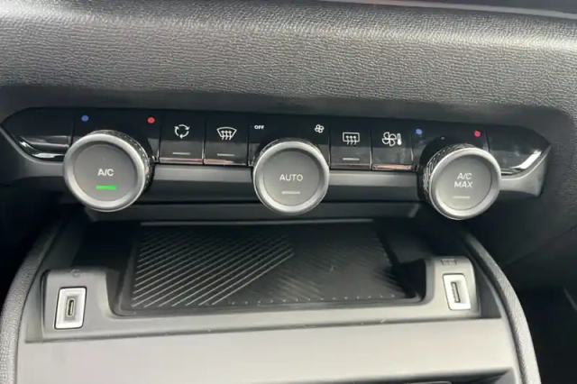 Citroën C4 e- 156 ch autonomie étendue — photo 50
