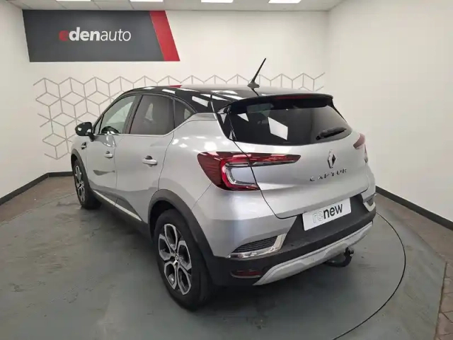 Renault Captur tce 90 - 21 — photo 3