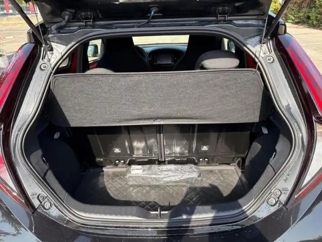 Toyota Aygo X 1.0 vvt-i 72ch design my23 — photo 15